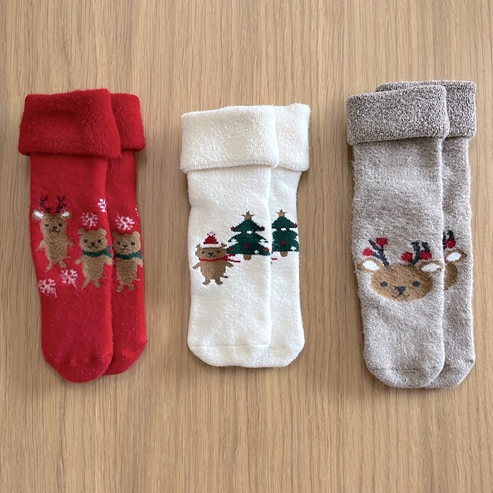H&M, kids Christmas 3-pack warm terry socks, size 6-7.5